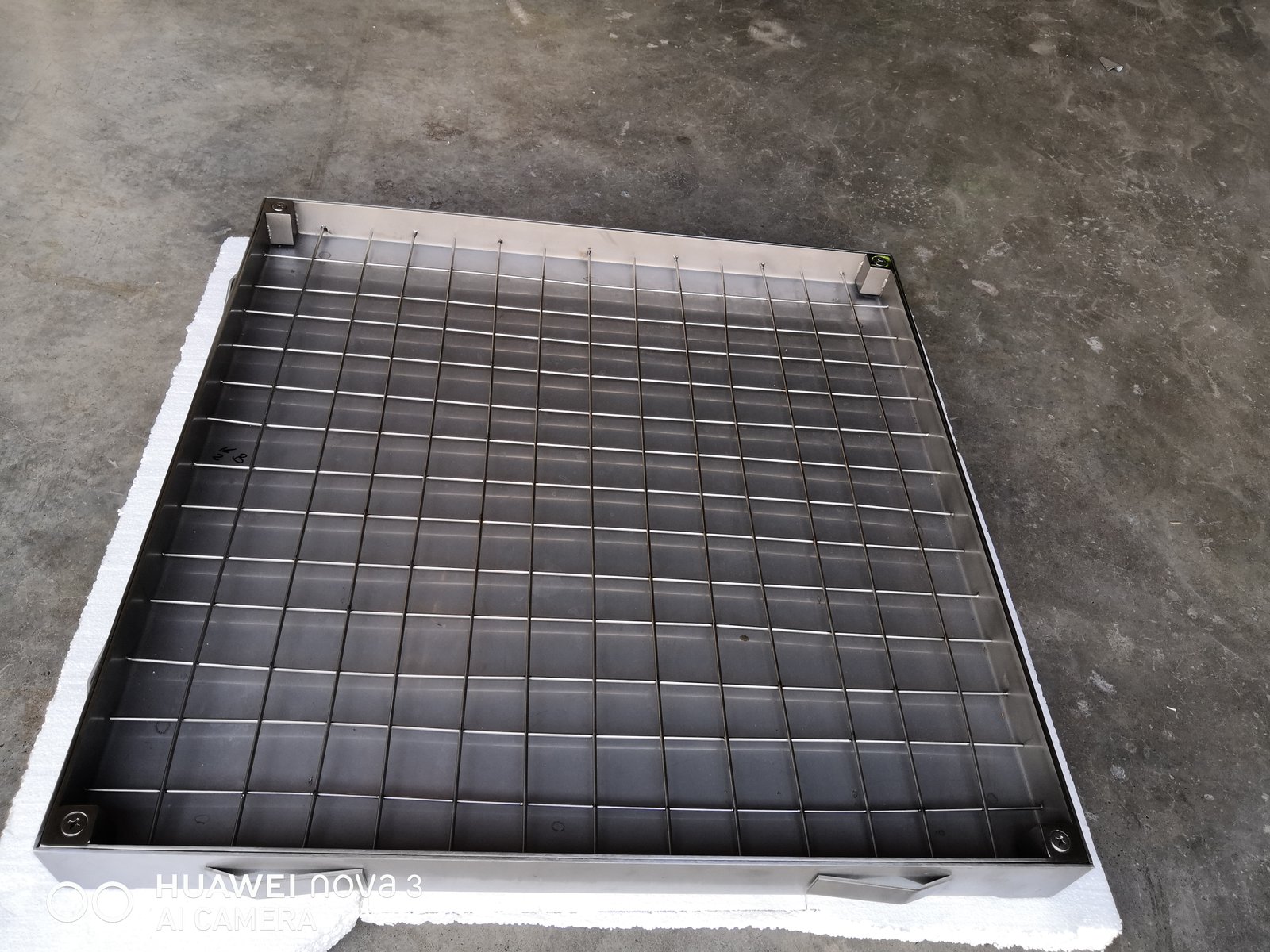 Manhole - Recessed