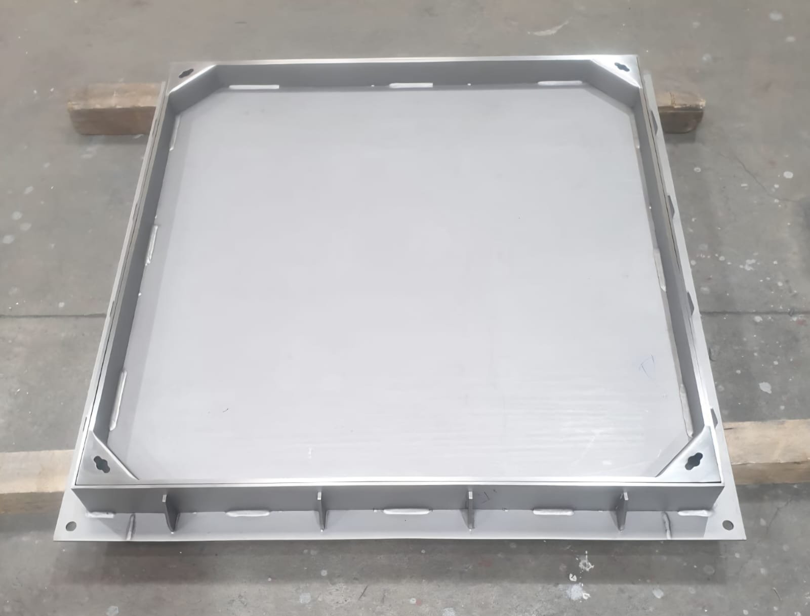 SS Light Duty Cover