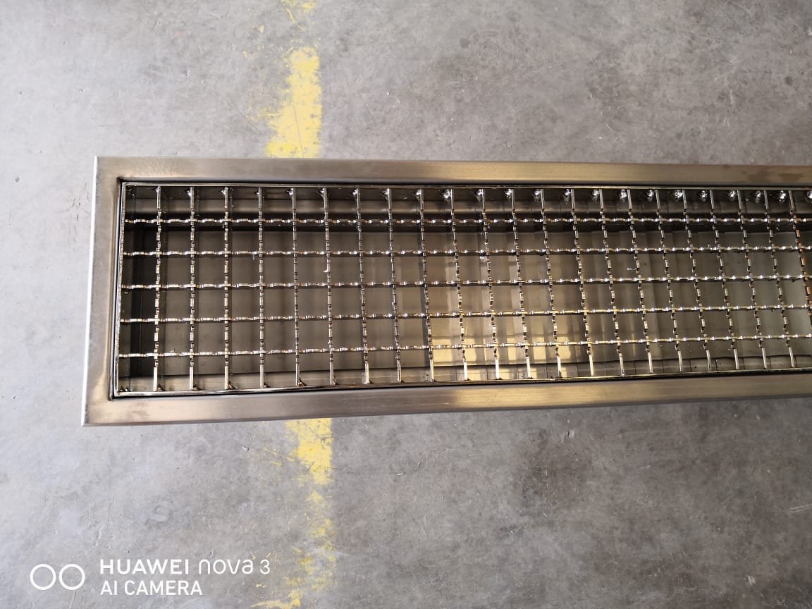 Channel Grating 1