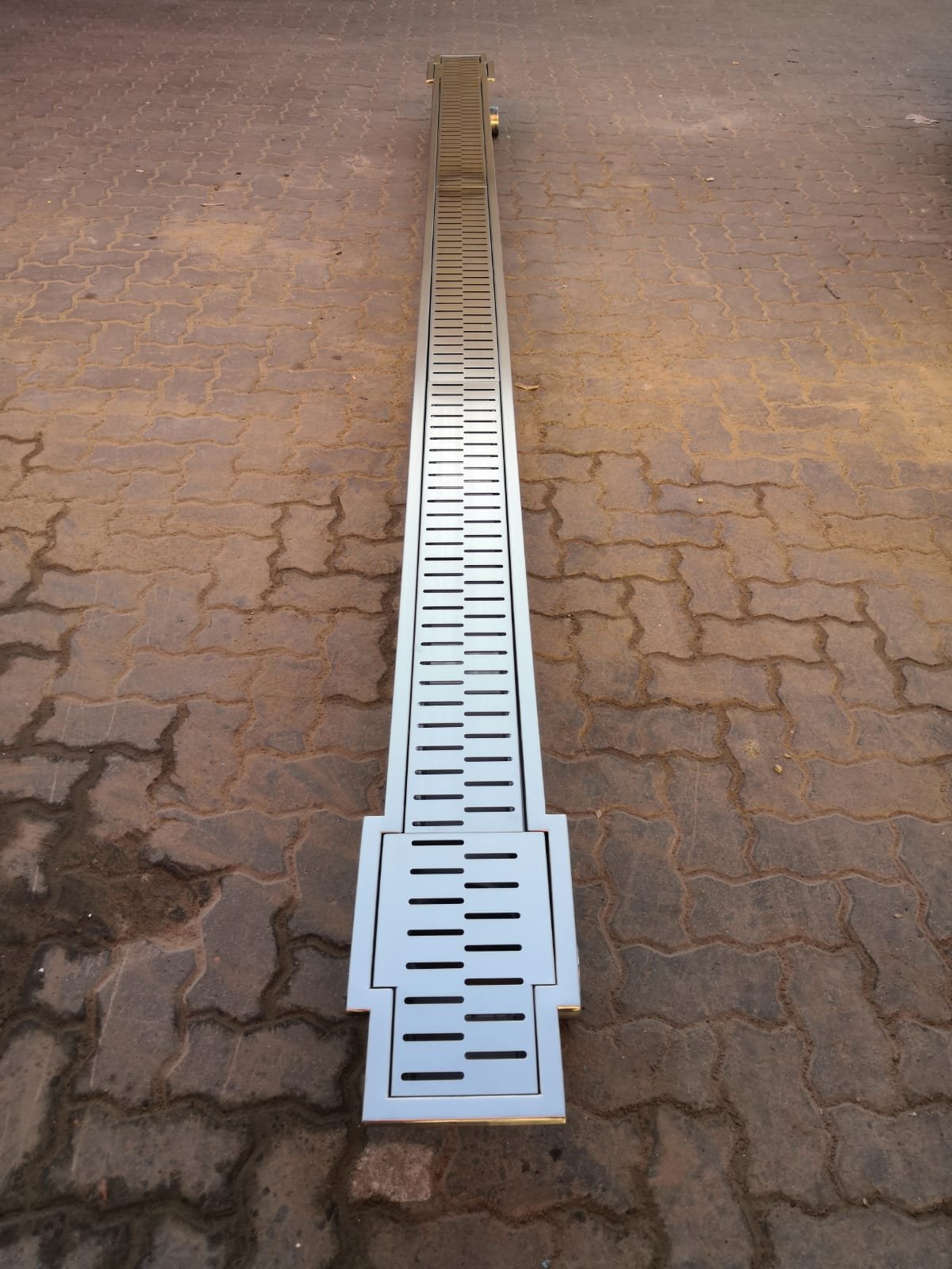 SS Channel with Slotted Tray